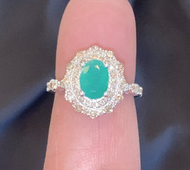 10K WHITE GOLD 2 CARAT DIAMOND & OVAL EMERALD RING