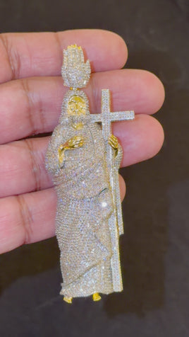 8.50 CARAT NATURAL DIAMONDS 3.50 INCHES STERLING SILVER YELLOW GOLD PLATED JESUS CROSS CHARM PENDANT