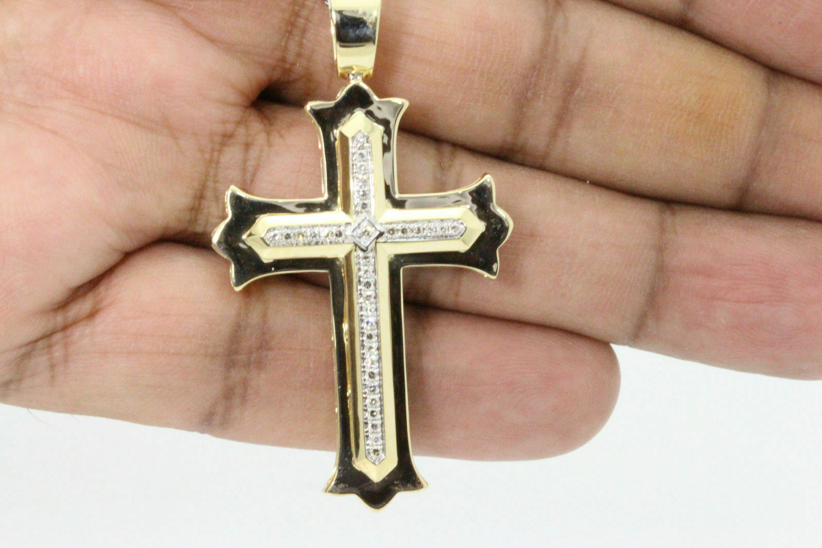 Christian Pendants | Royal Dubai Jewellers